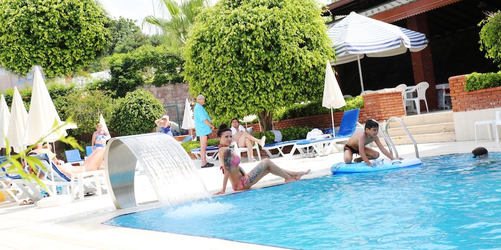 Hotel Kervan 3*