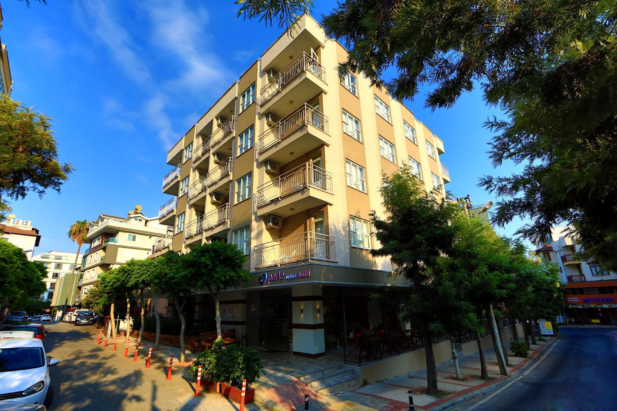 Perle Apart 3*