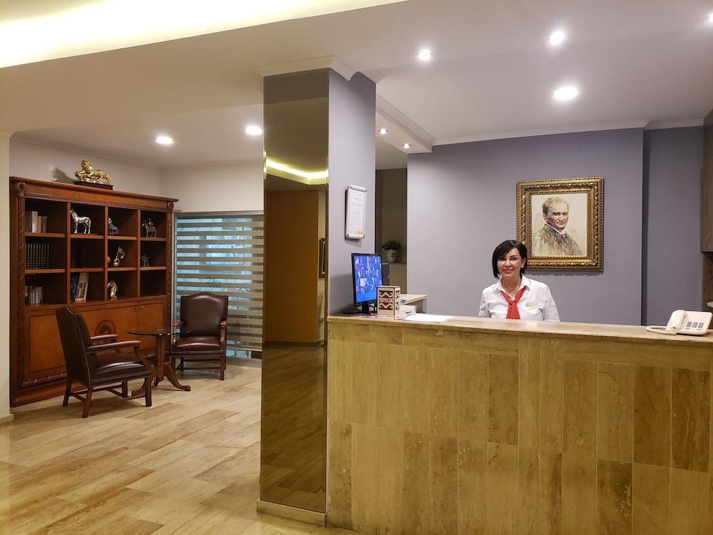 Kent Studyo Bed & Breakfast 2*