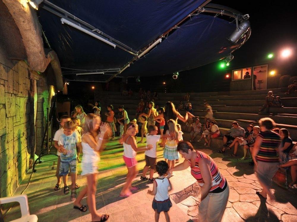 Hotel Asrin Turkler