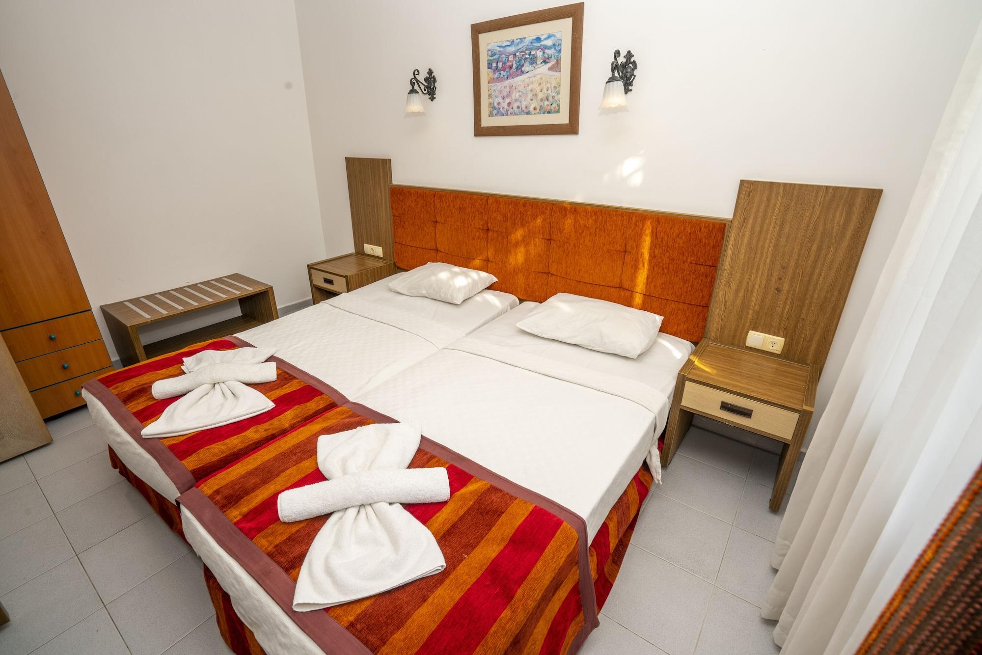 Carmen Aparthotel