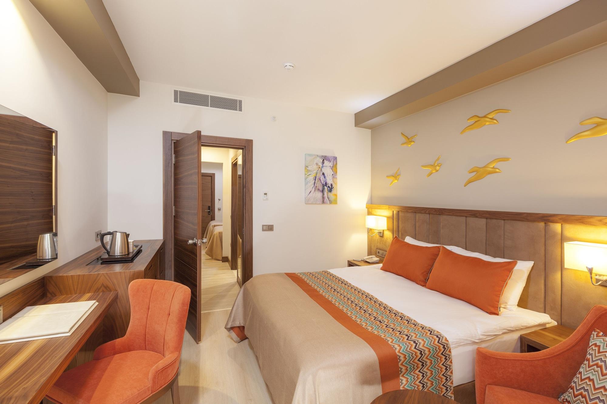 Royal Palace 5*