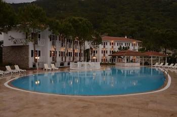 Hotel White 3*