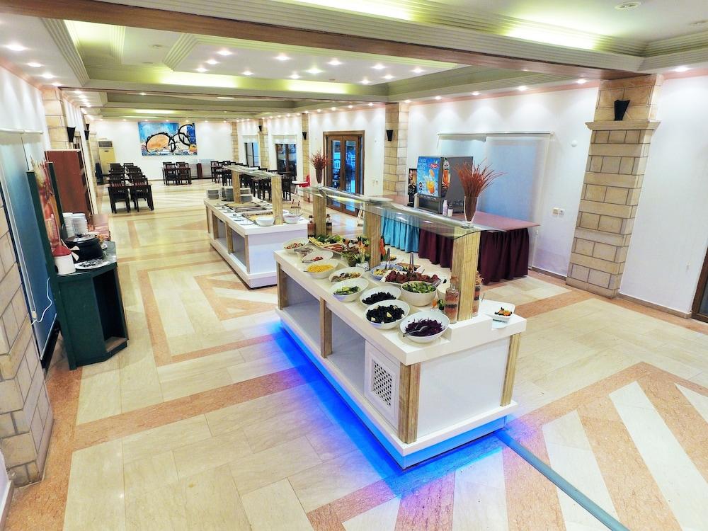 Tiana 4* Turgutreis