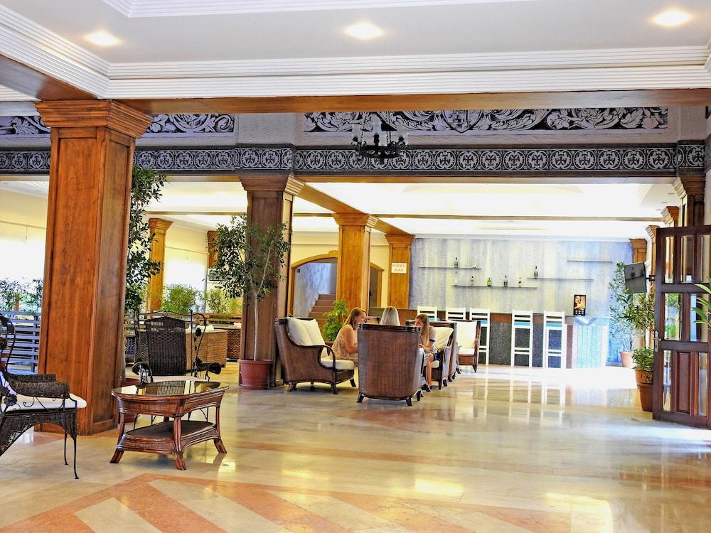 Hotel Tiana Turgutreis