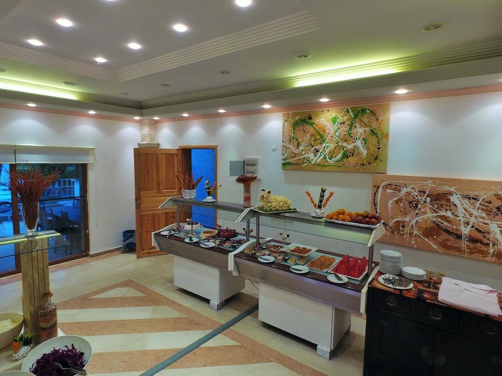 Tiana 4* Turgutreis