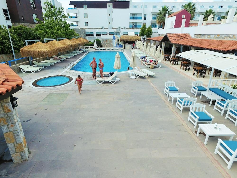 Hotel Tiana Turgutreis