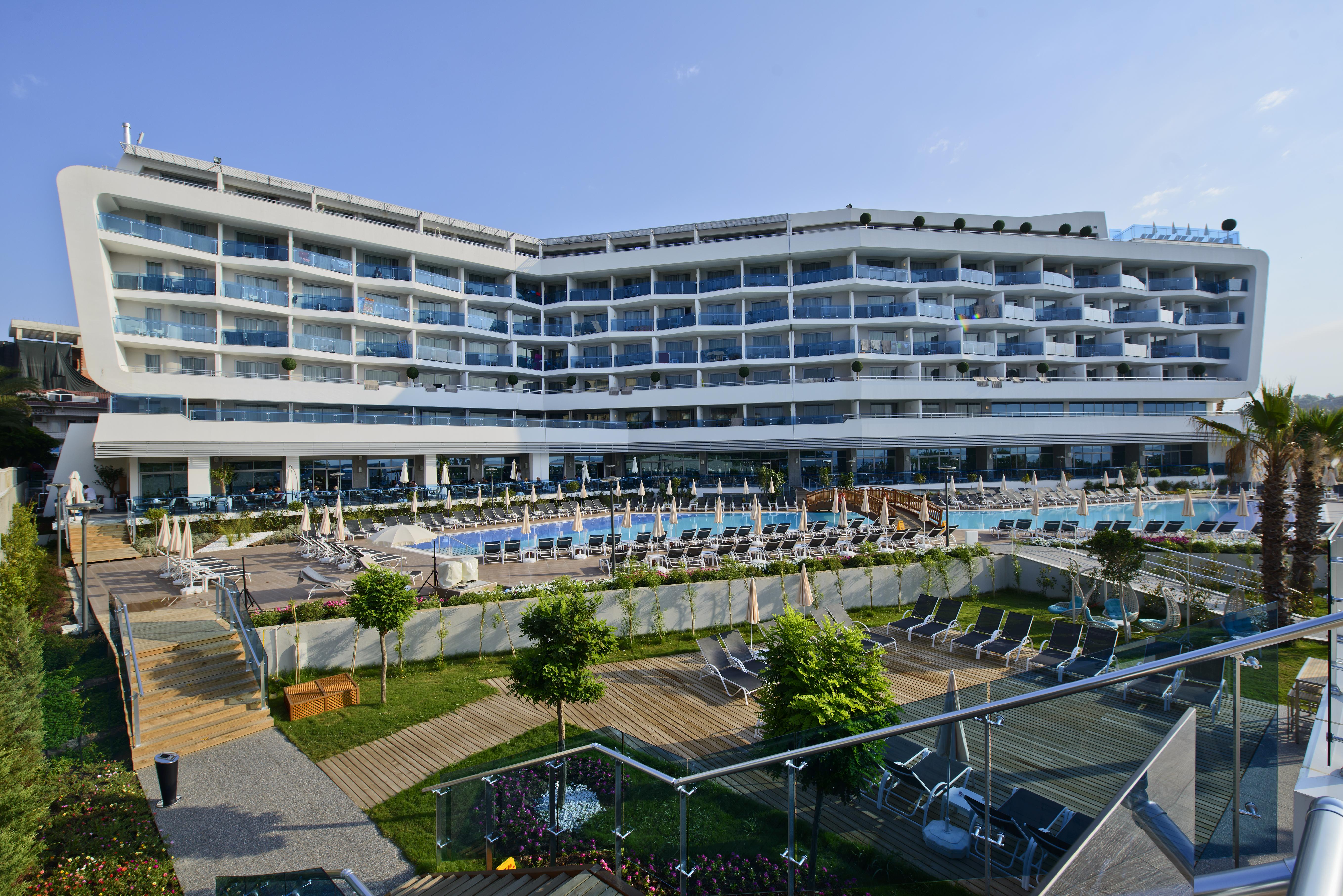 Selene & (adults Only) 5* Avsallar