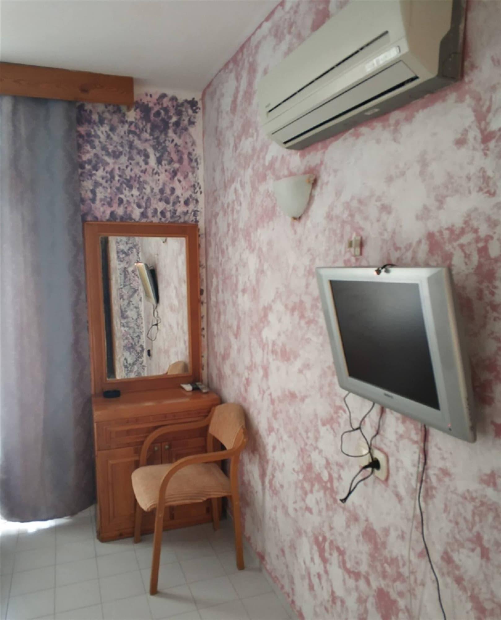 Agon Hotel 3*
