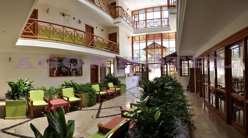 Hotel Agon 3*