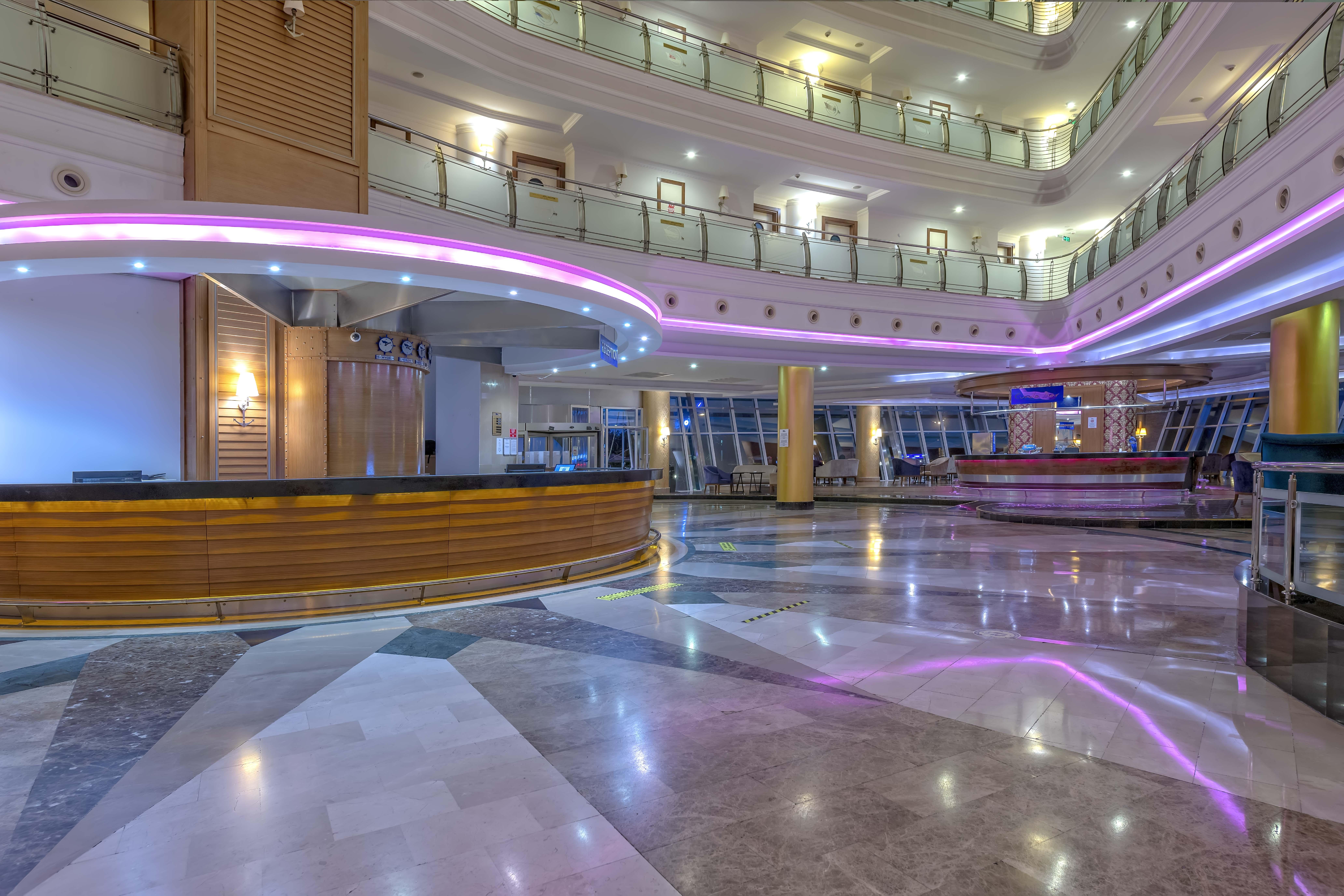 Transatlantik & Hotel 5*