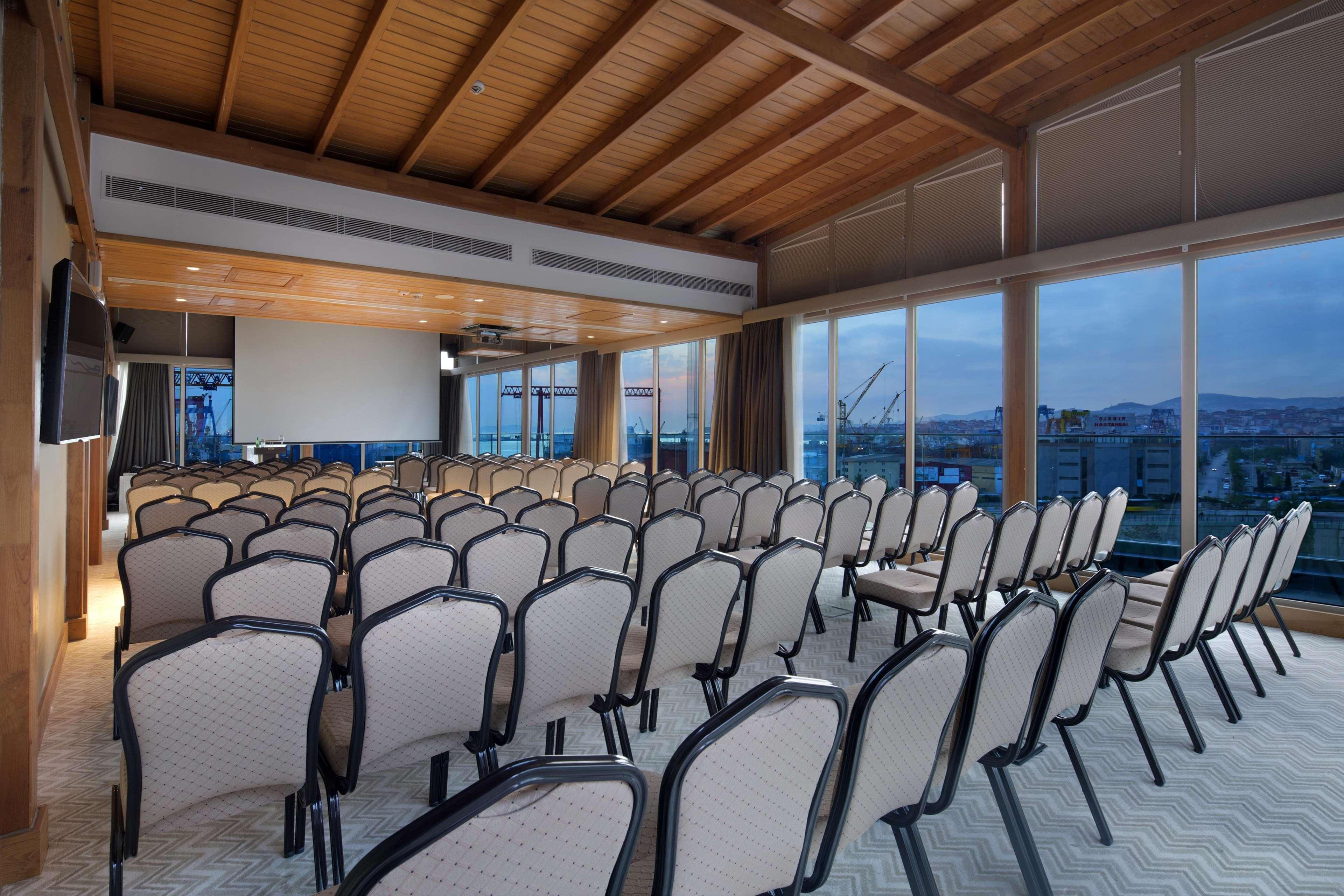 Hotel Doubletree By Hilton - Tuzla