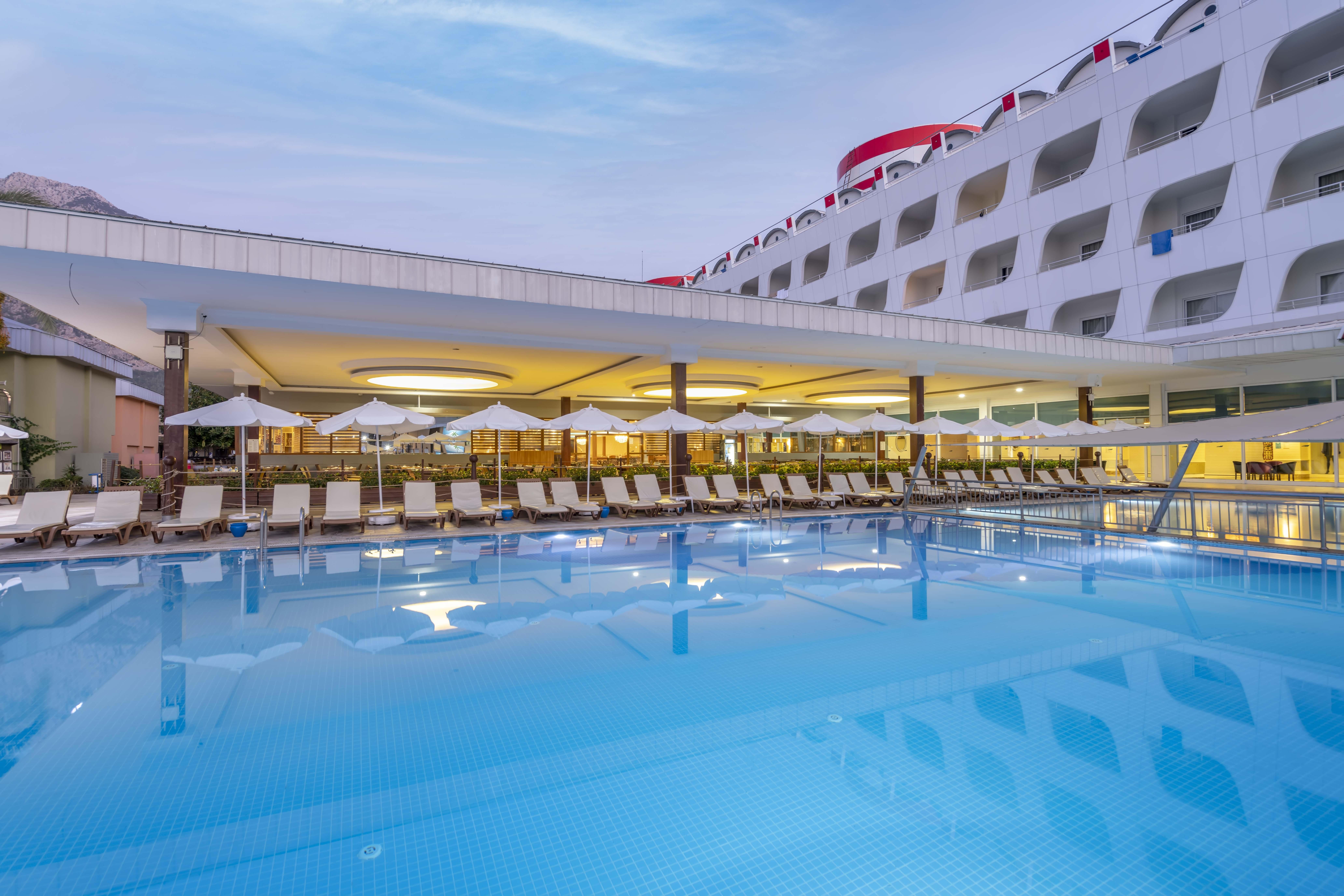 Transatlantik & Hotel 5*