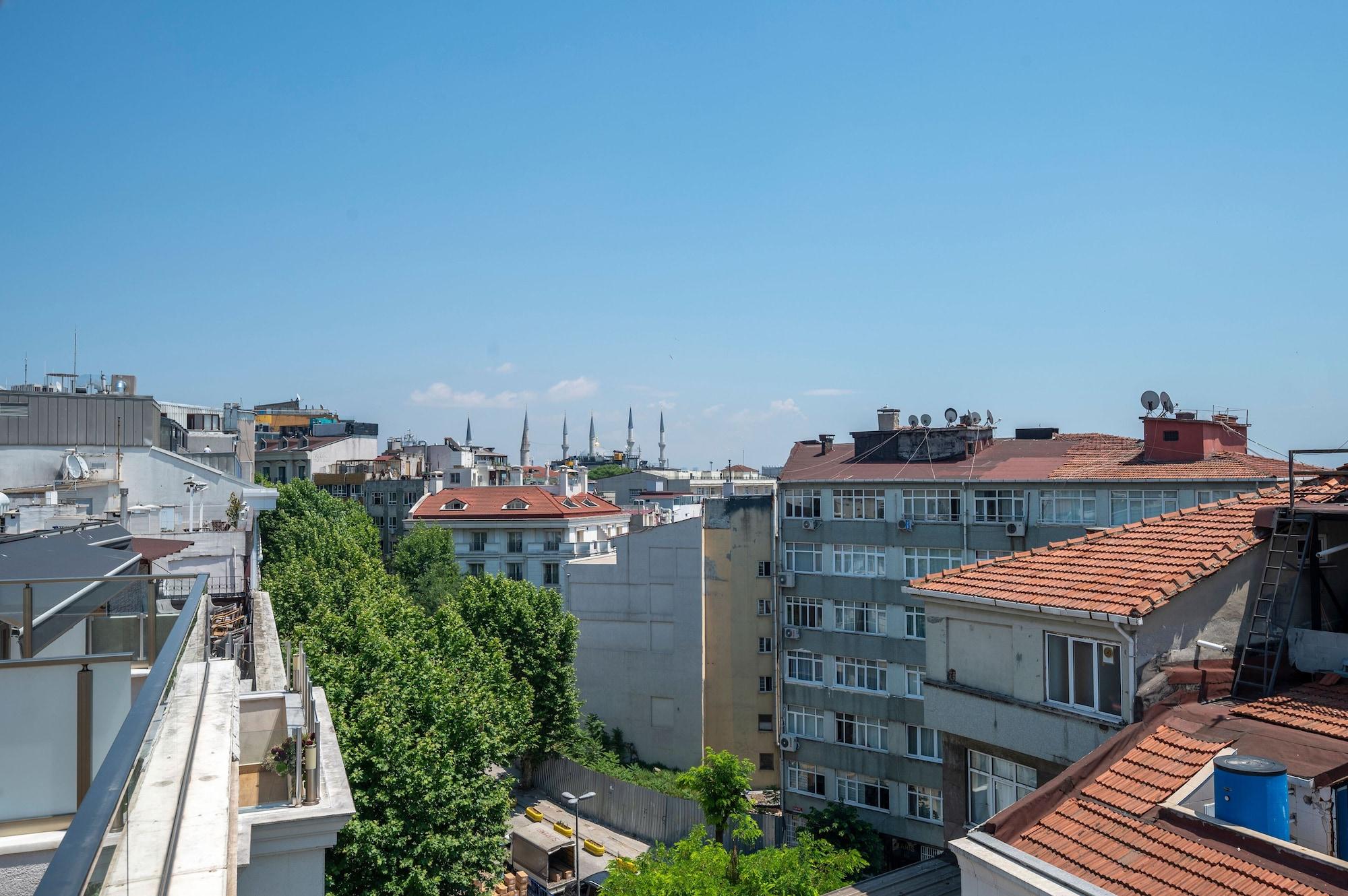 Dedem Hotel
