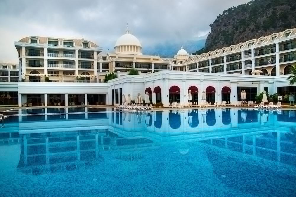 Juju Premier Palace Hotel 5*