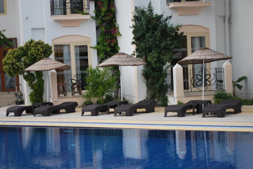Serpina (adults Only) Hotel 3*