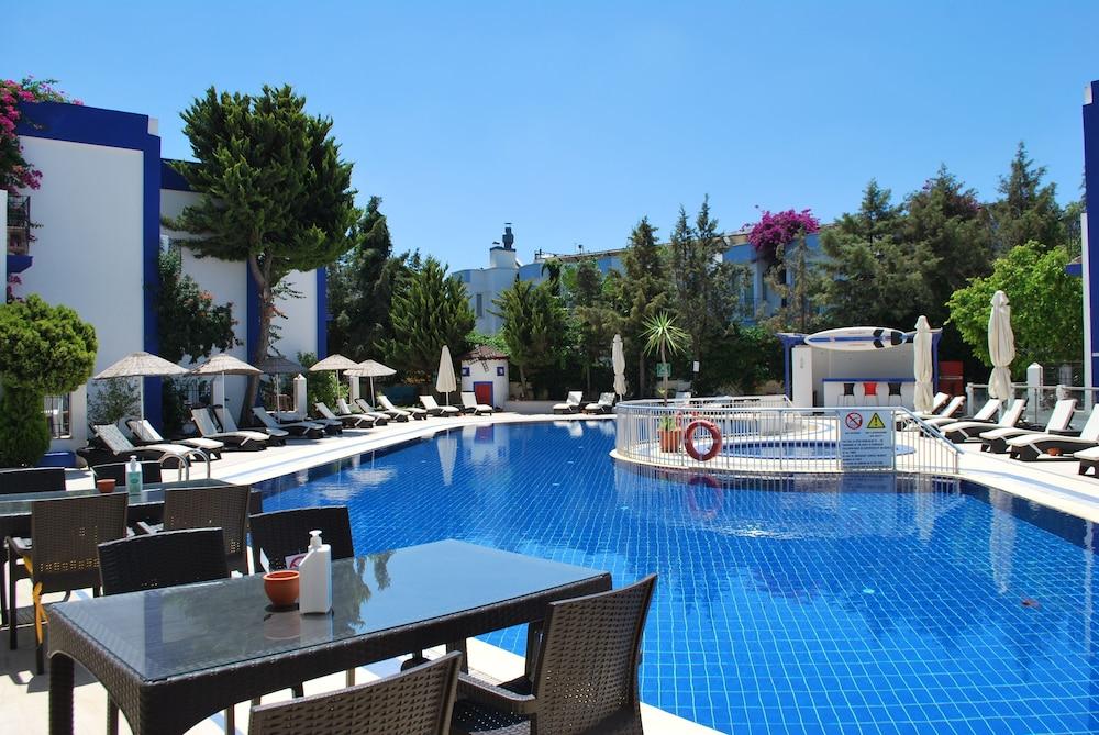 Serpina (adults Only) Hotel 3*