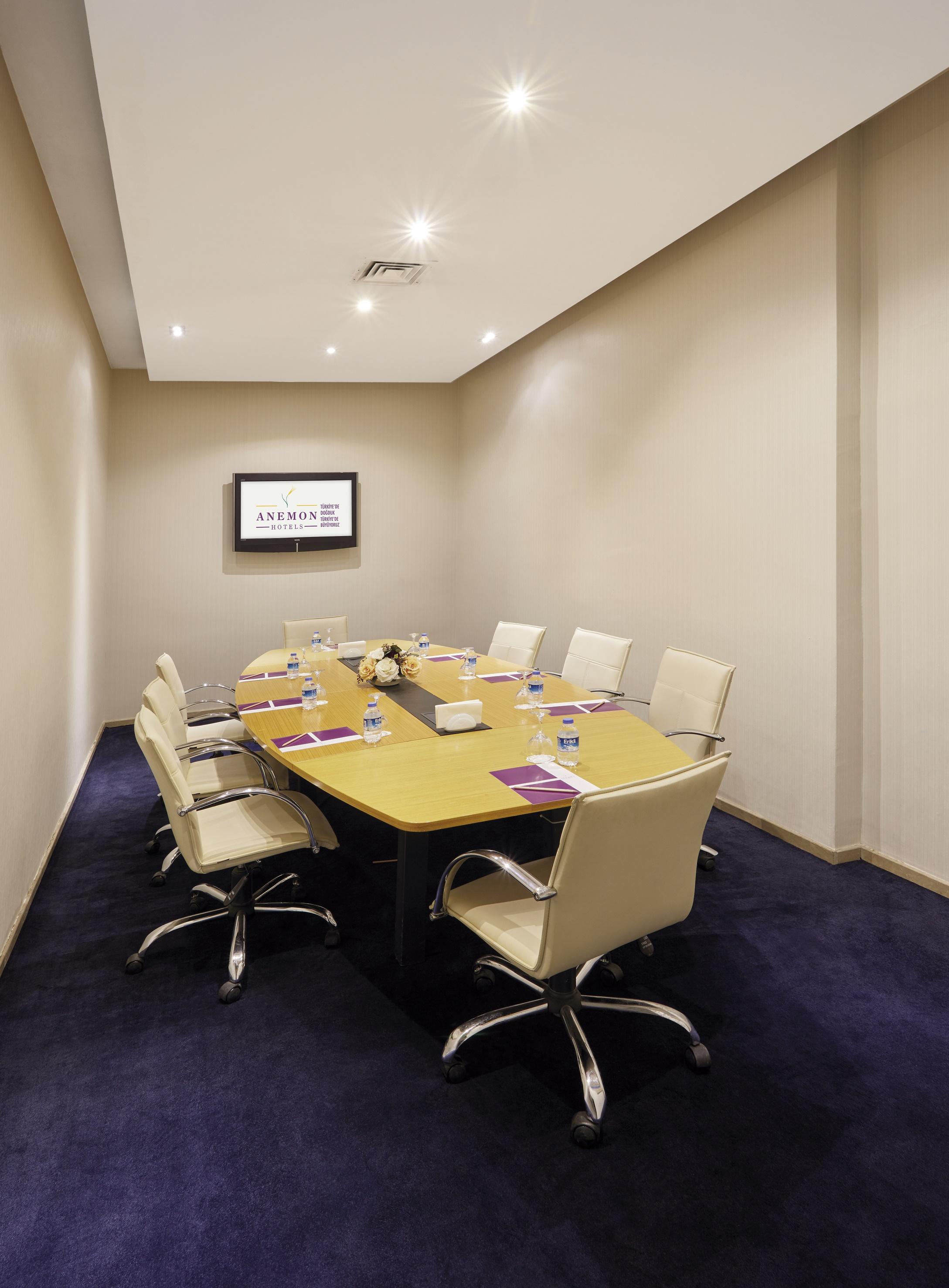 Anemon Grand Hotel
