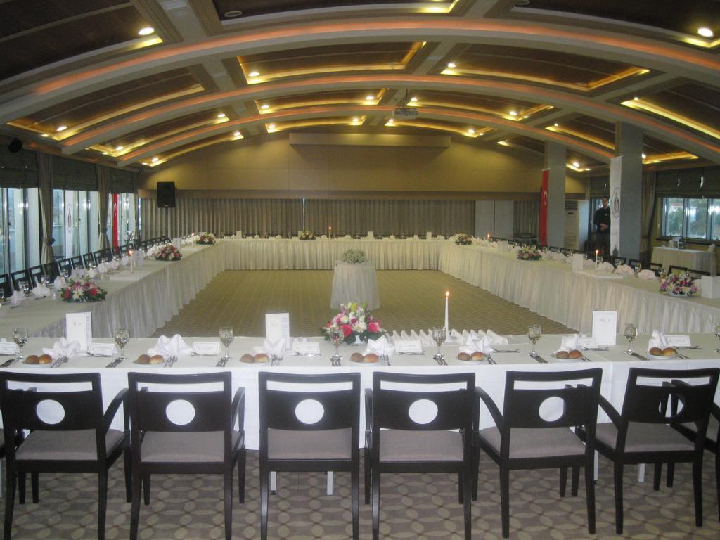 Kolin & Convention Center 5*