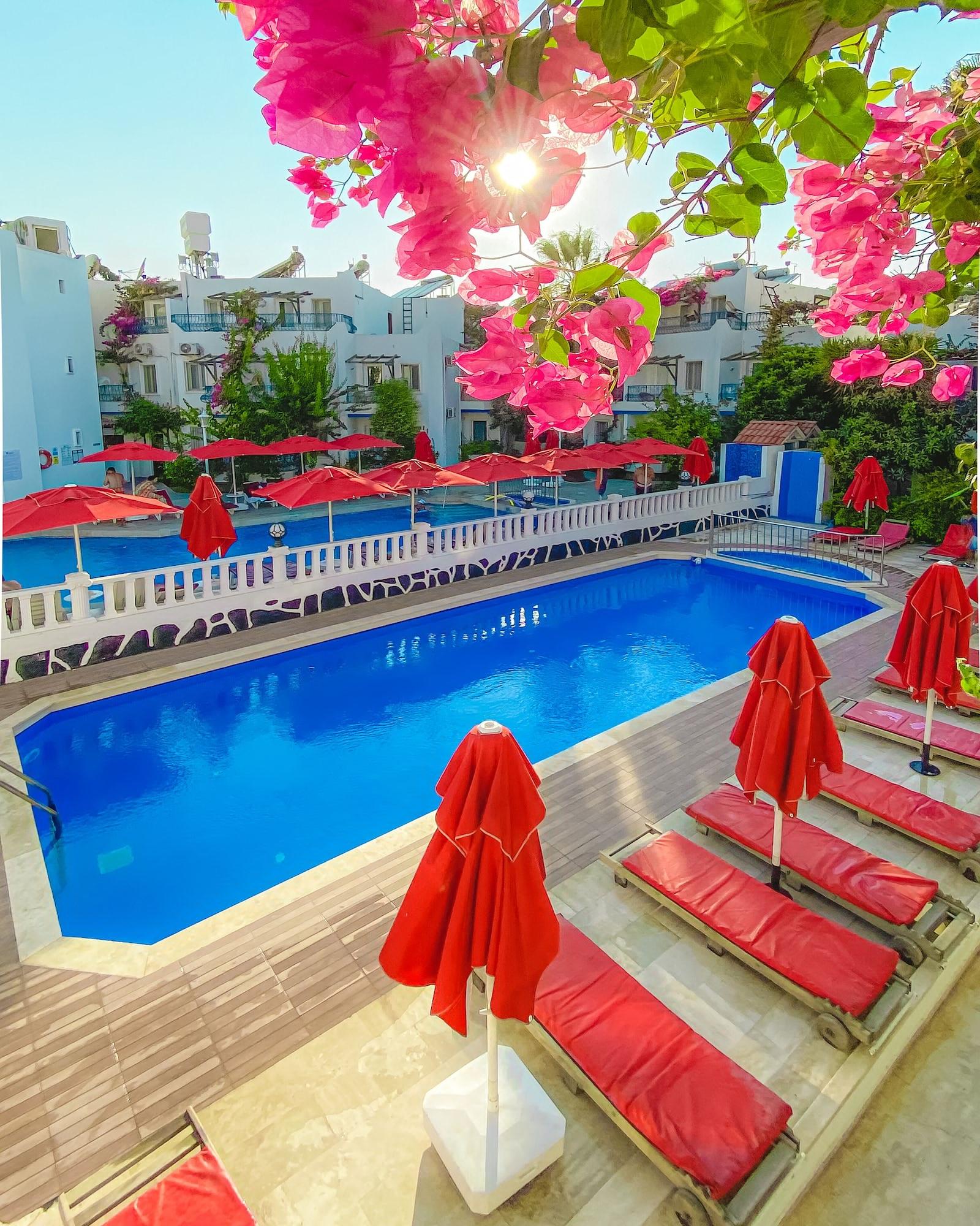 The Hello Hotel 3*