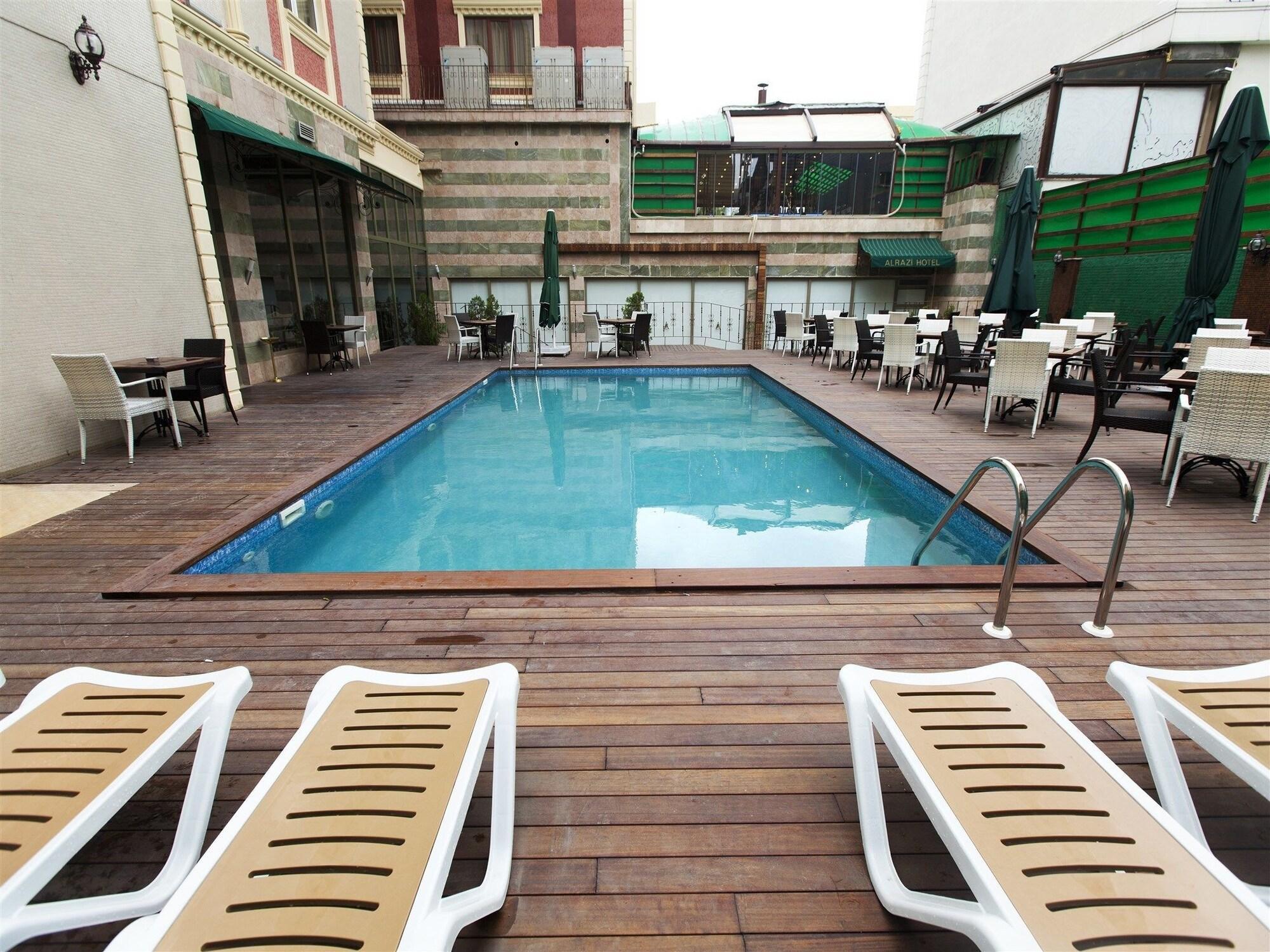 Alrazi Florya 3*