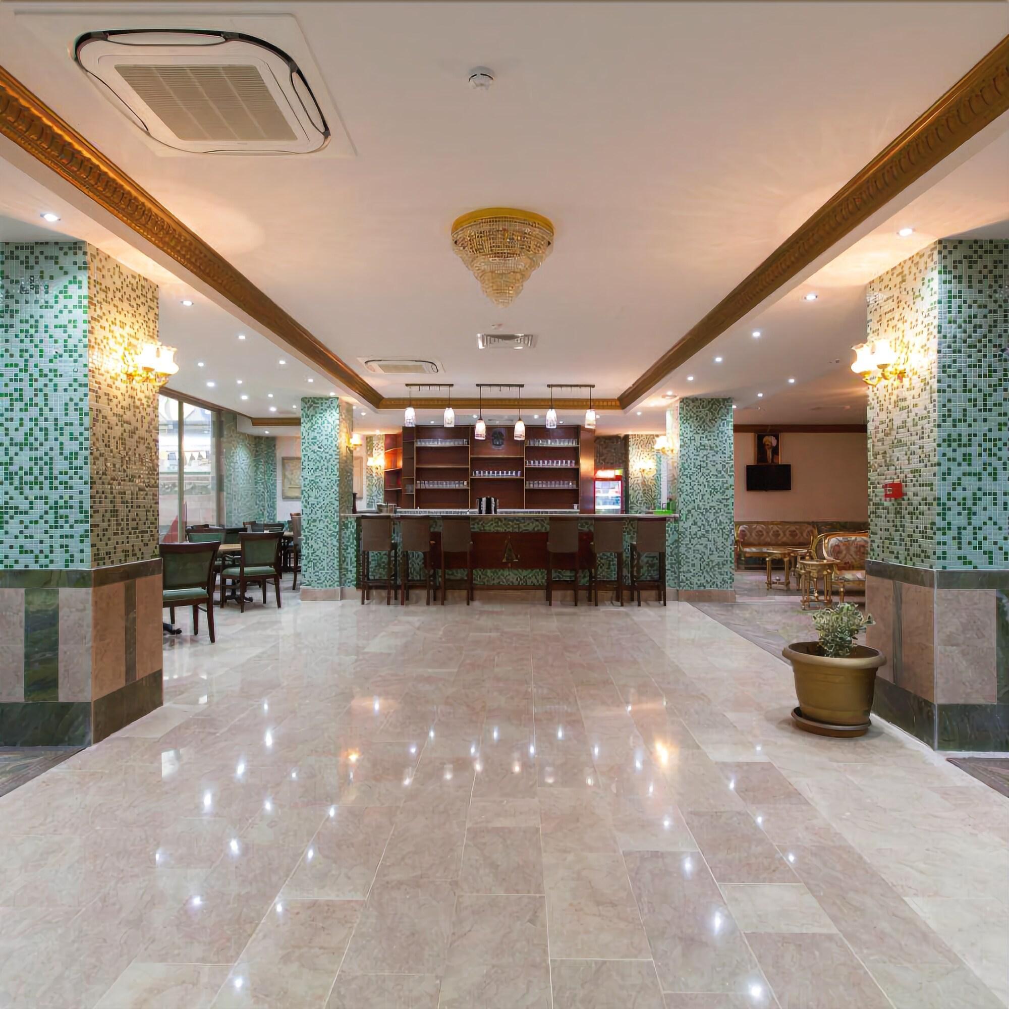 Alrazi Florya 3*