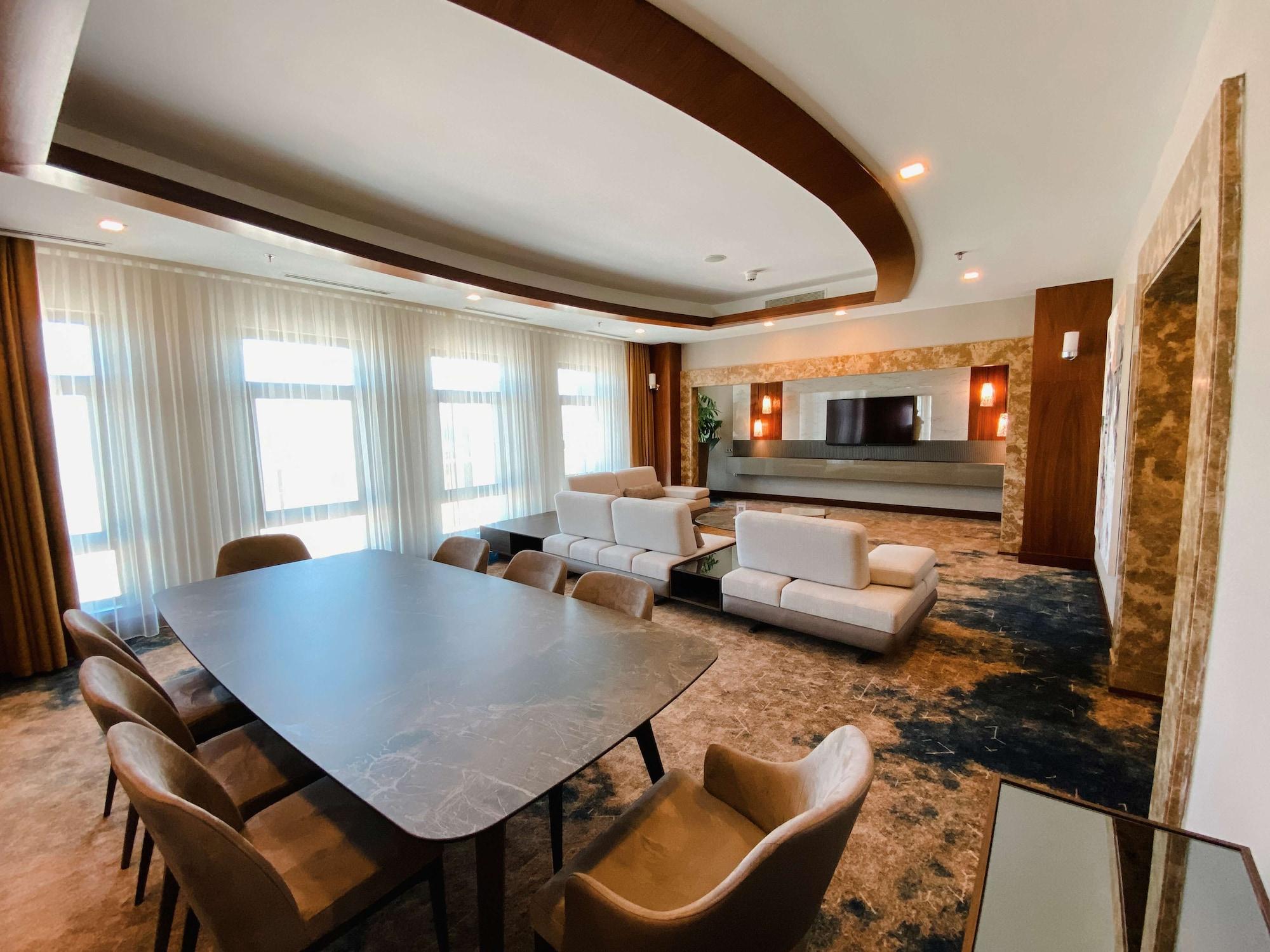 Hotel Doubletree By Hilton