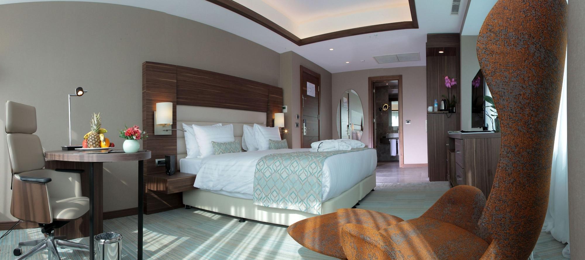 Bricks Hotel 5*
