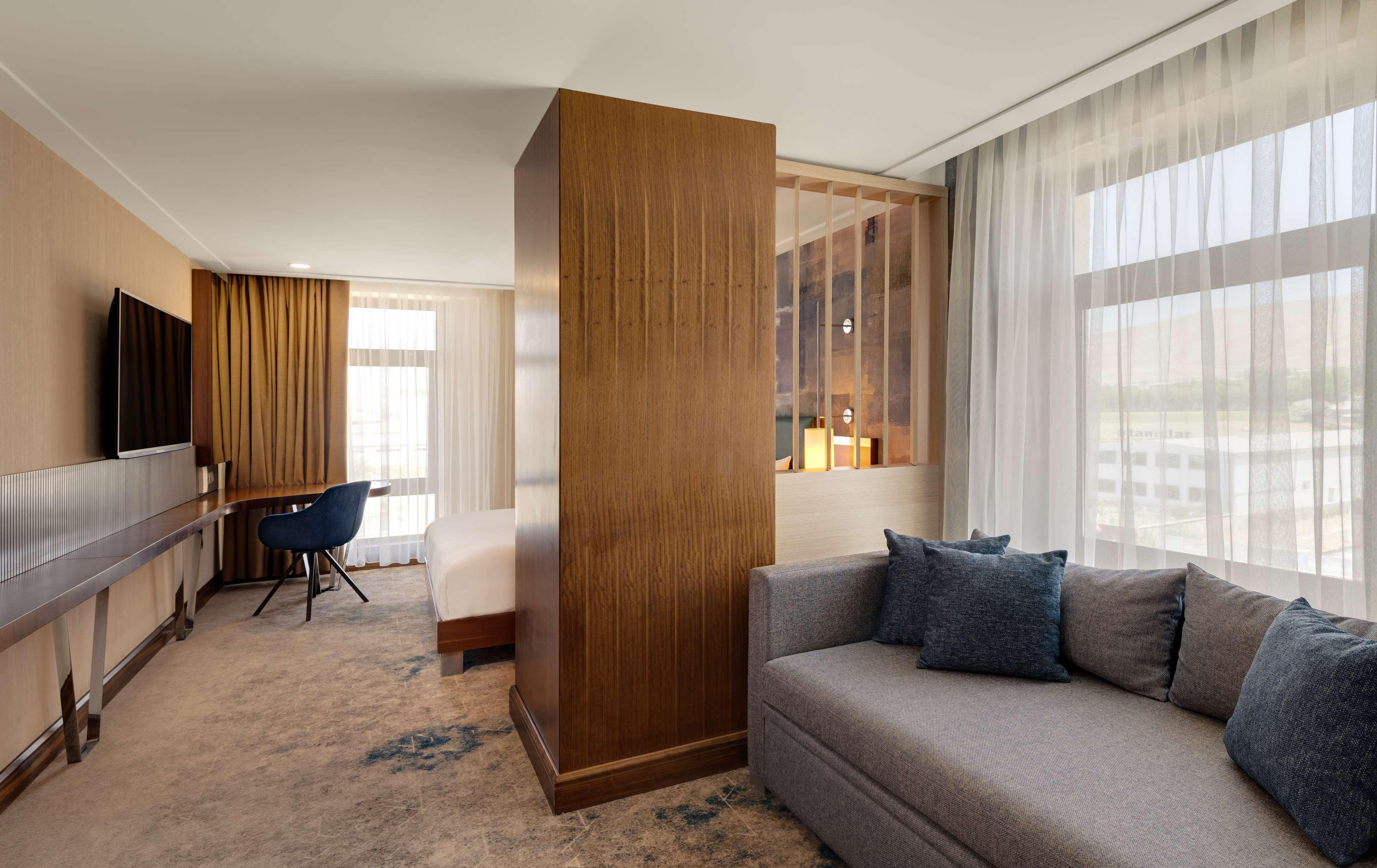 Doubletree By Hilton Van