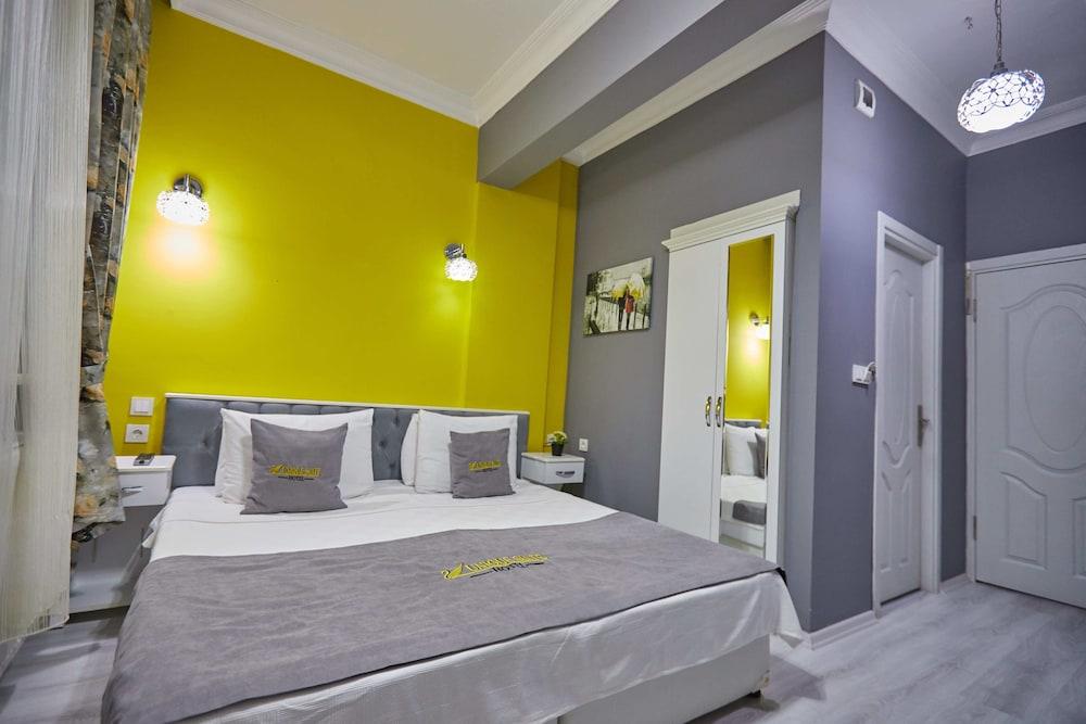 Hotel Unique