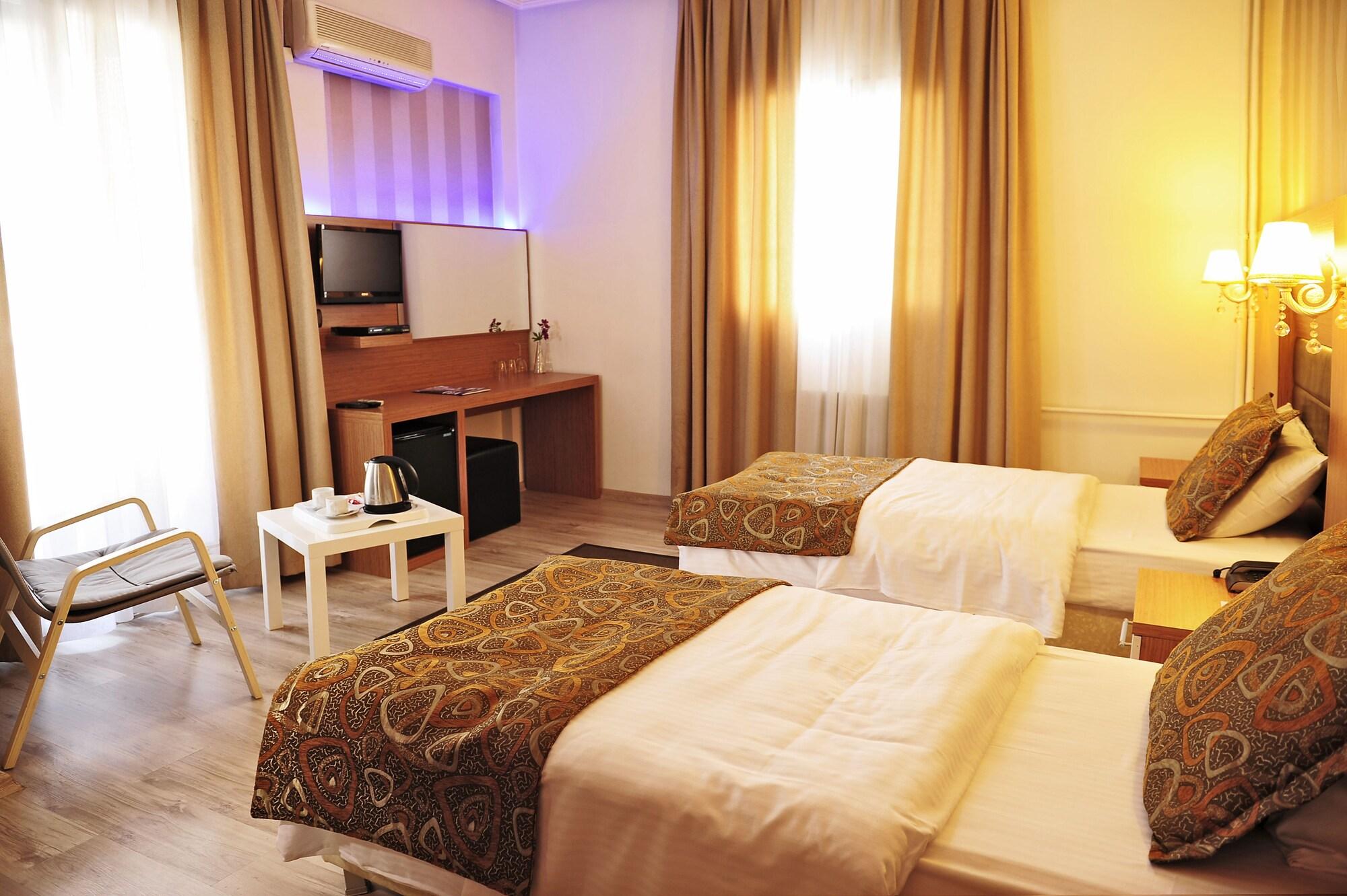 Tanik Hotel