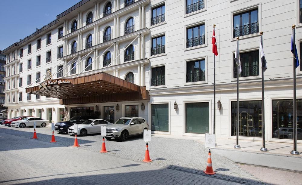 Hotel Ottoman's Life Deluxe 5*