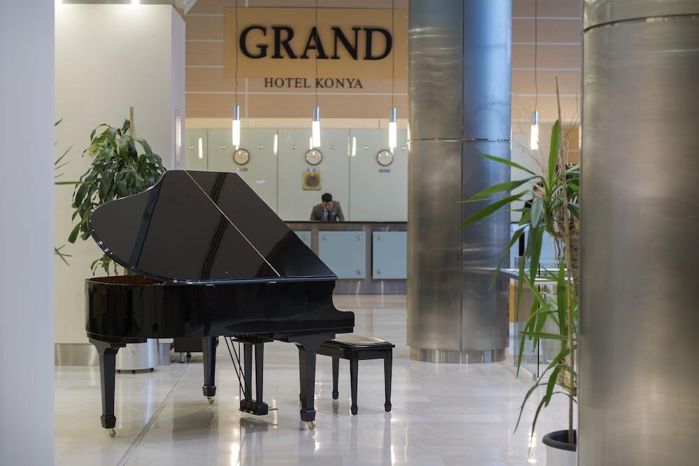 Grand Hotel