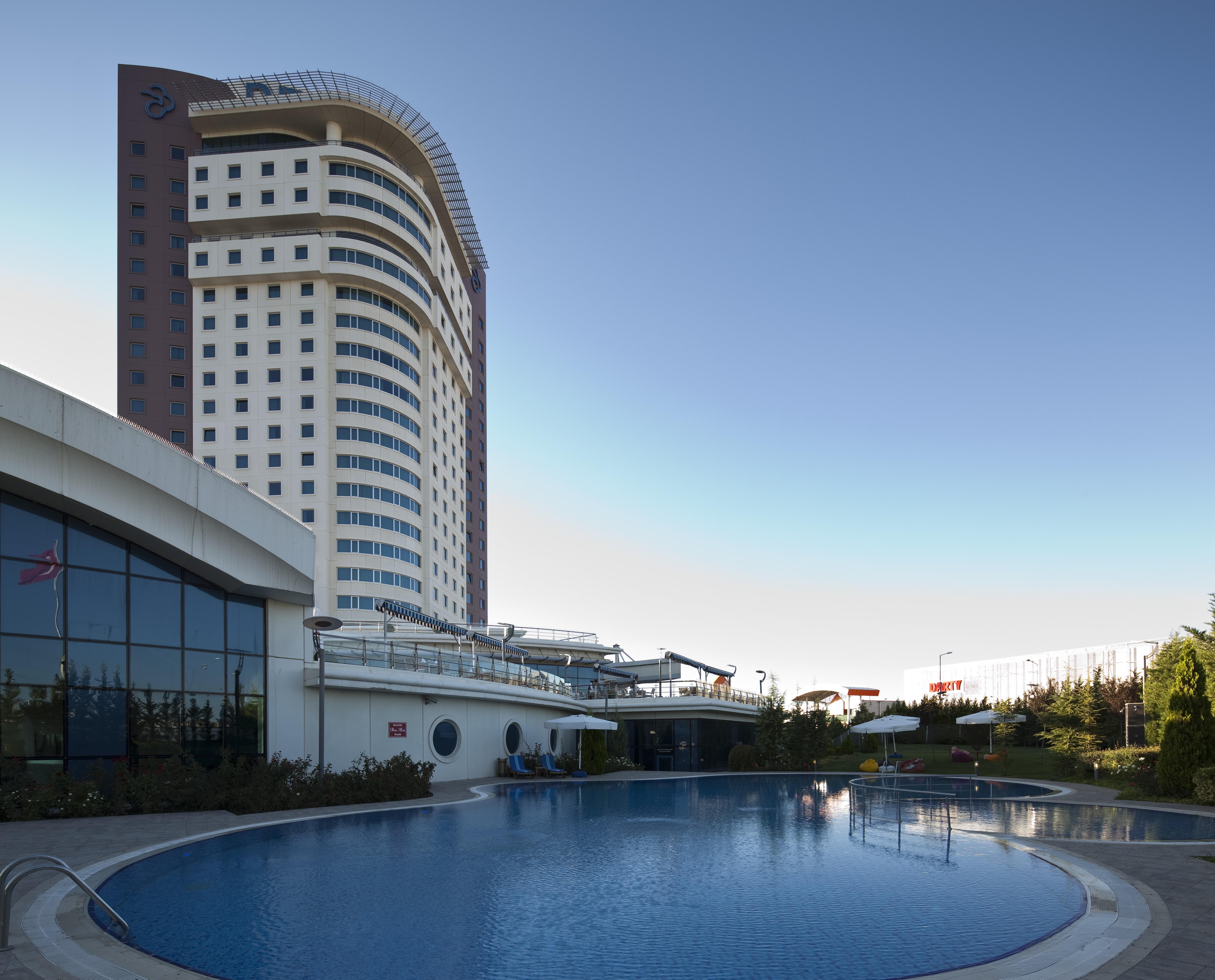 Dedeman Convention Center 5*