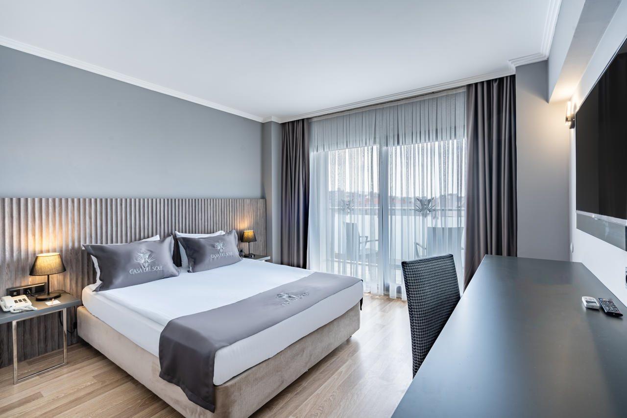 Royal Palace Hotel