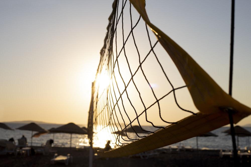 Hampton By Hilton Izmir Hotel