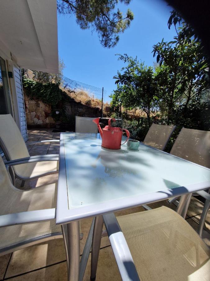 2 Rooms Apartment With Garden *