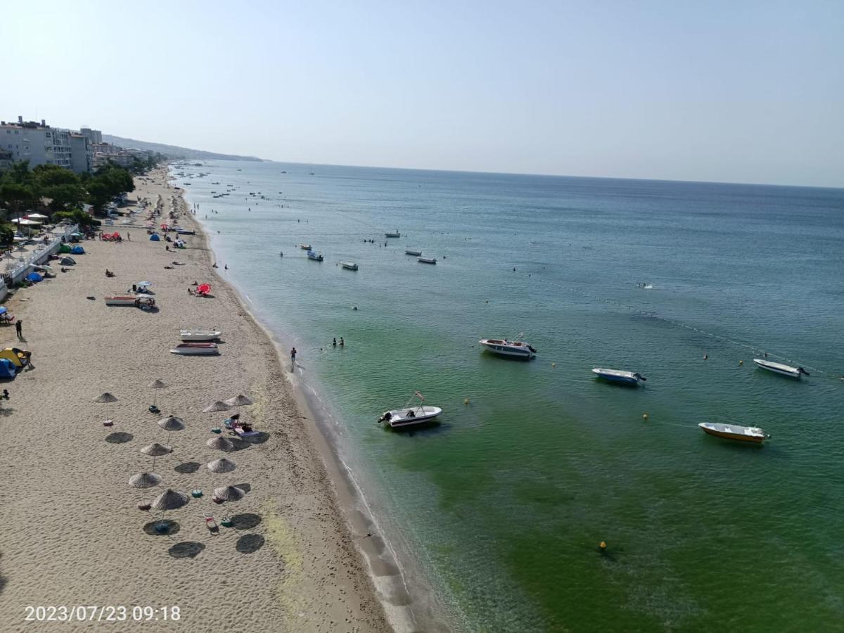 Kumburgaz Sahilde, Sitede, Konforlu, Manzarali Ve Klimali Buyukcekmece