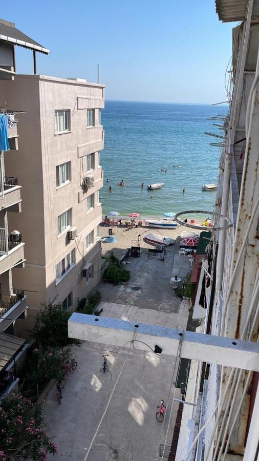 Kumburgaz Sahilde, Sitede, Konforlu, Manzarali Ve Klimali Apartment *