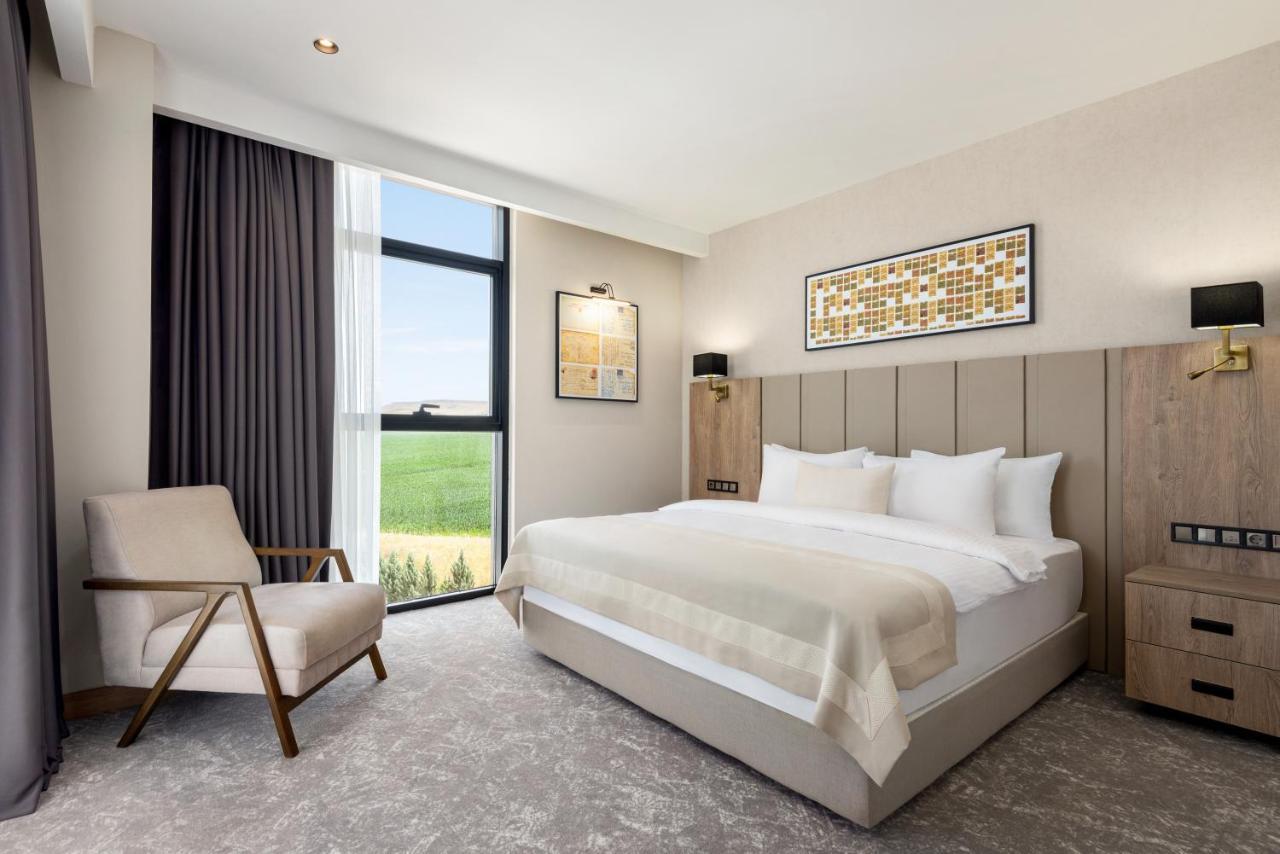 Ramada Plaza By Wyndham Hotel