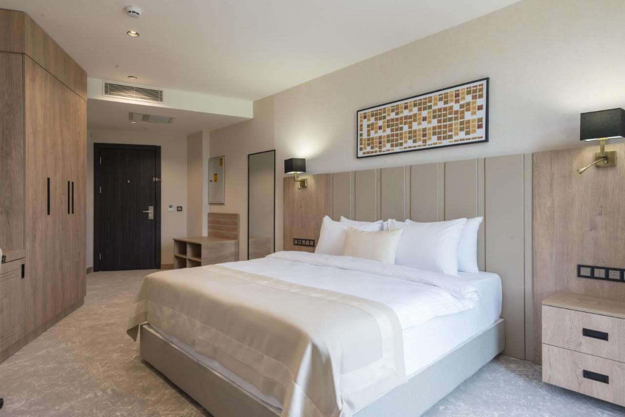 Ramada Plaza By Wyndham Hotel