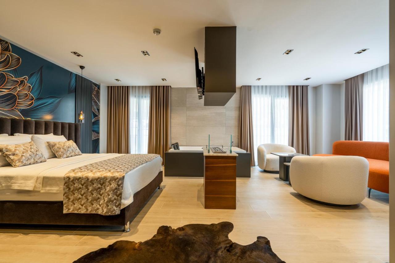 La Miel Hotel