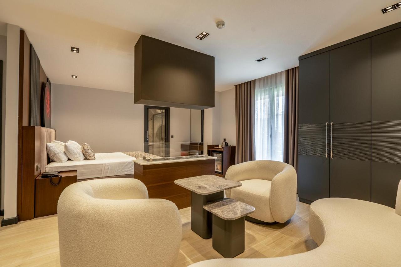 La Miel Hotel *