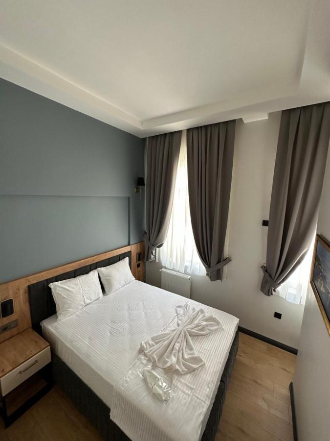 Newalla Old Hotel