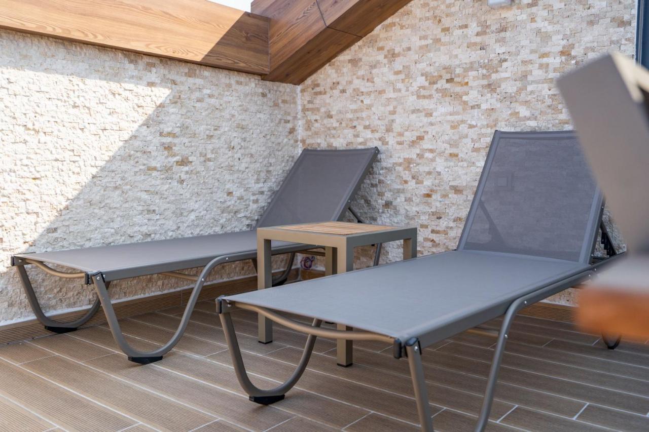 La Miel Hotel