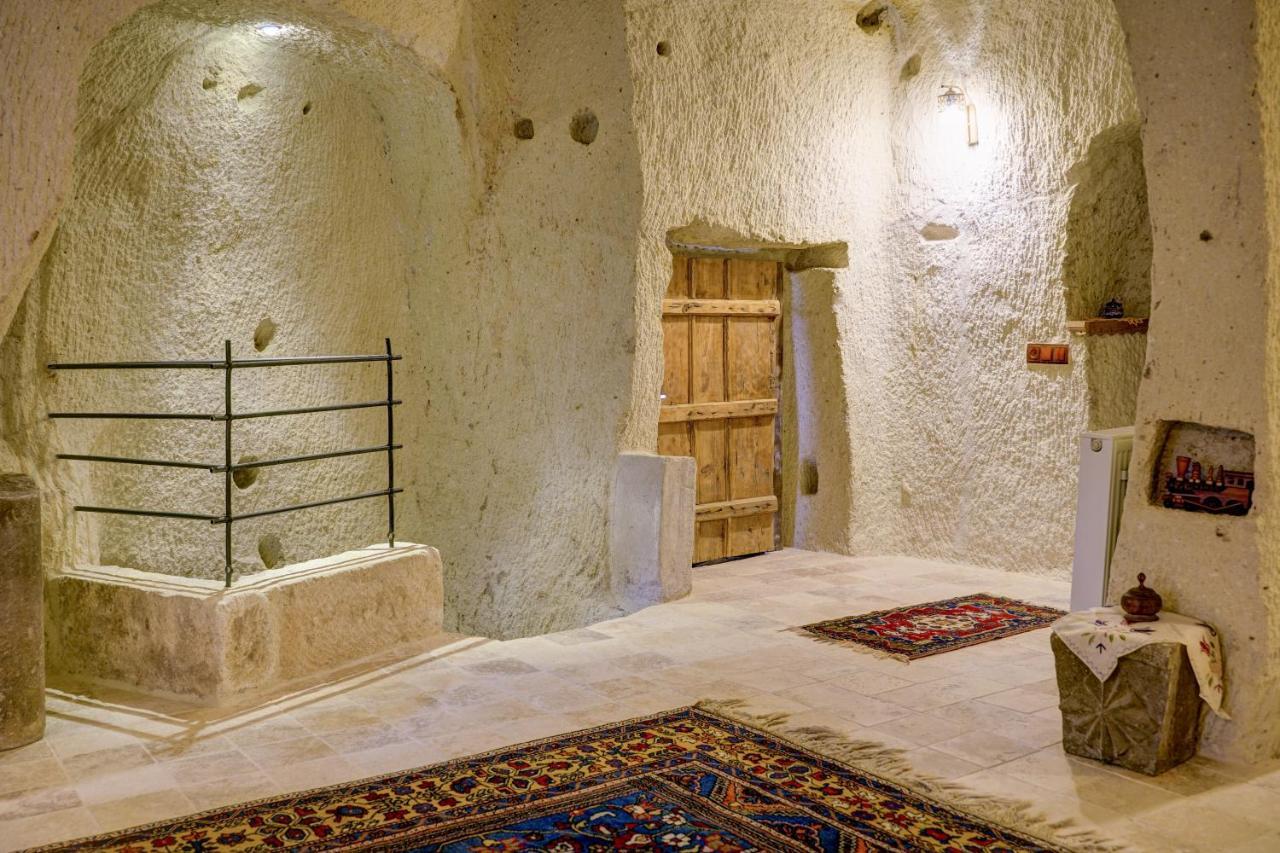 Hotel Gibos Cave