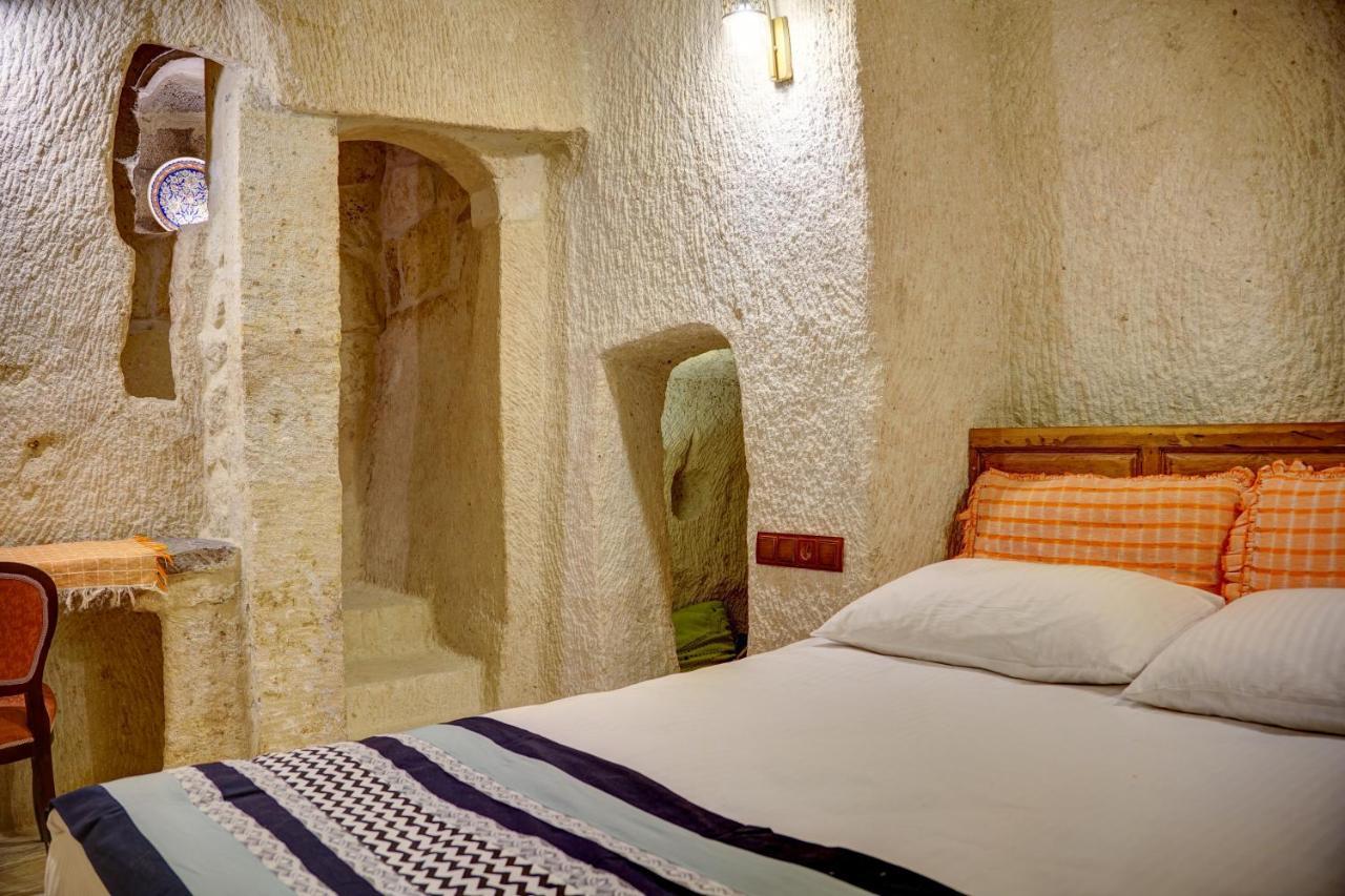 Hotel Gibos Cave