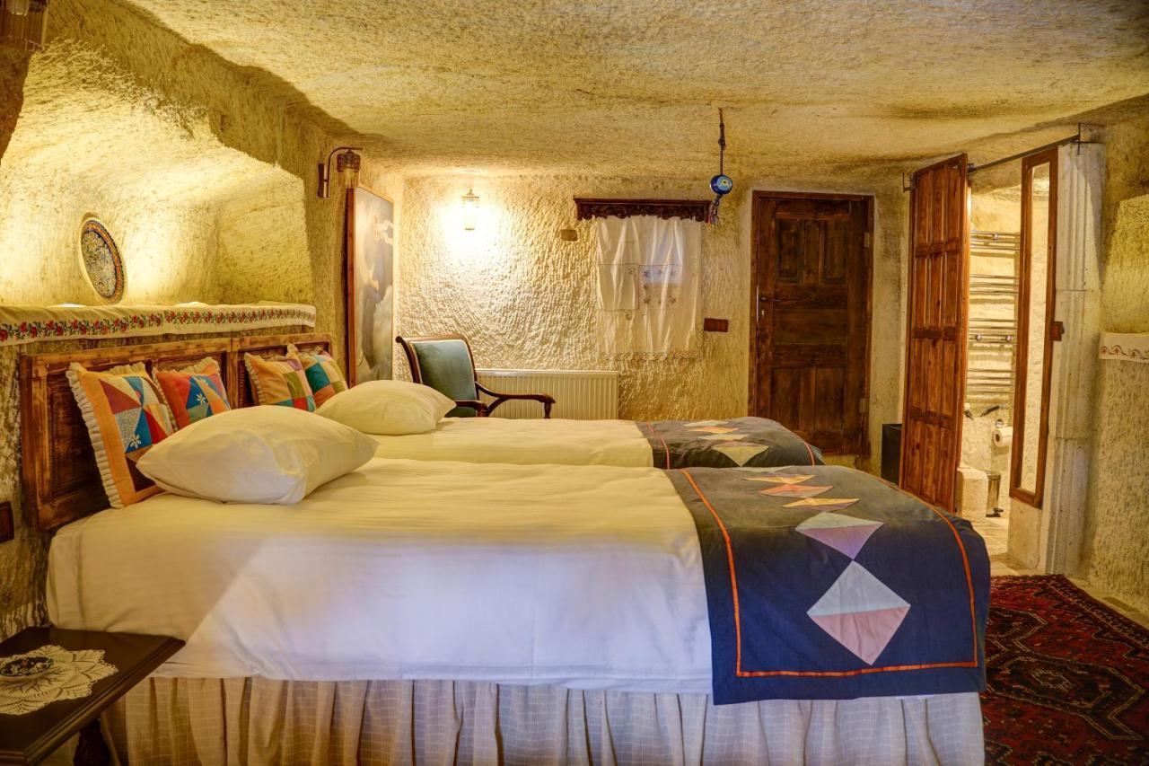 Hotel Gibos Cave