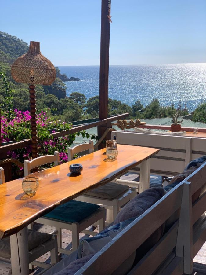 Hotel Large With Sea View In Kabak Bay, Oeluedeniz *