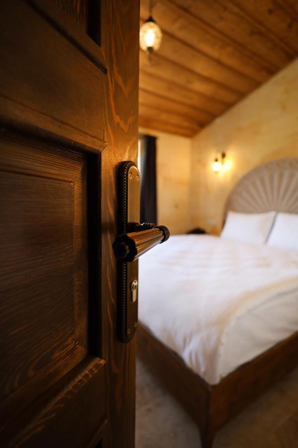 Rocca Stone House